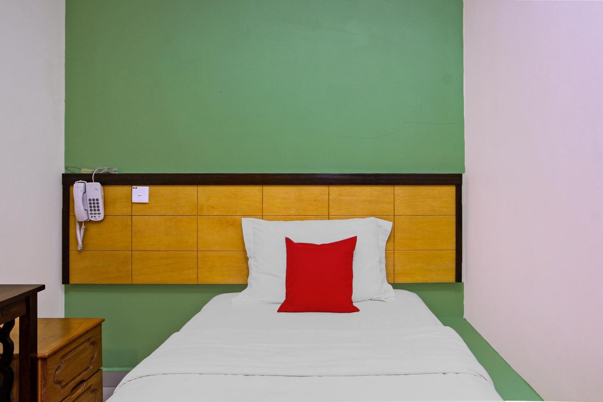 Oyo 44054 Holiday Mansion Inn Sibu Eksteriør billede